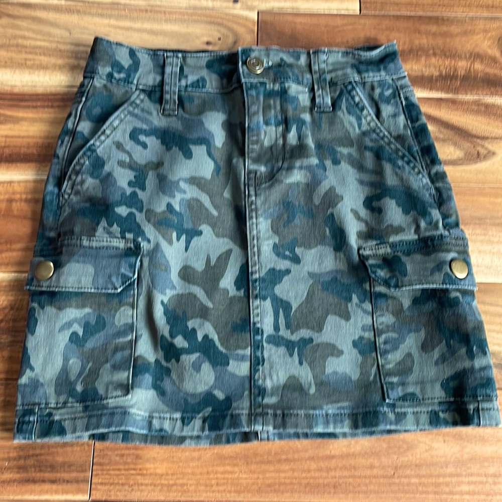 Camo skirt